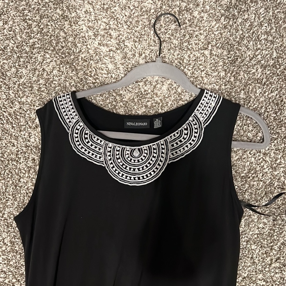Absolutely stunning worn twice Nina Leonard dress - Picture 2 of 4